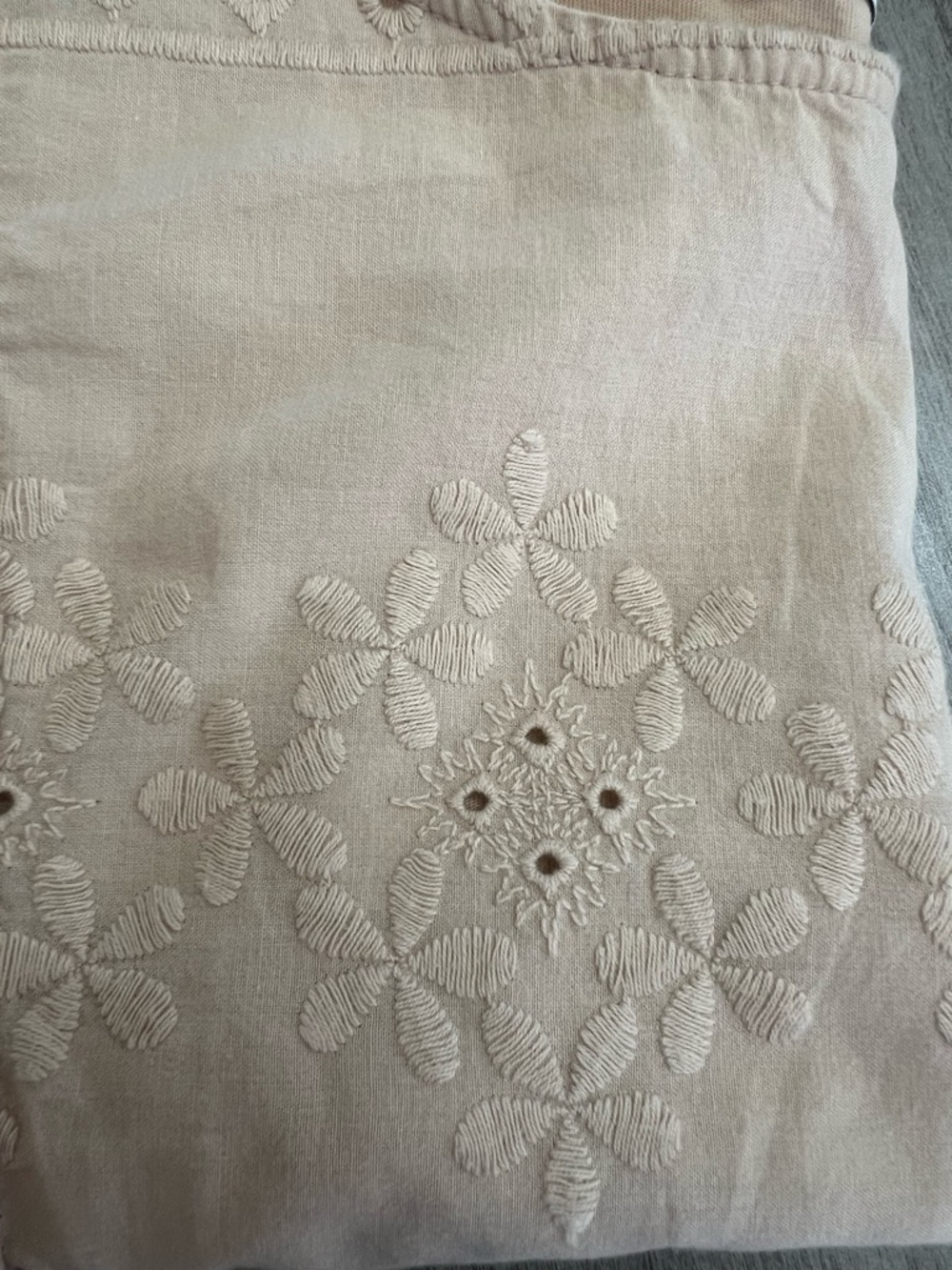 ZARA Peach Eyelet Ruffle-Sleeve Top - Picture 7 of 9